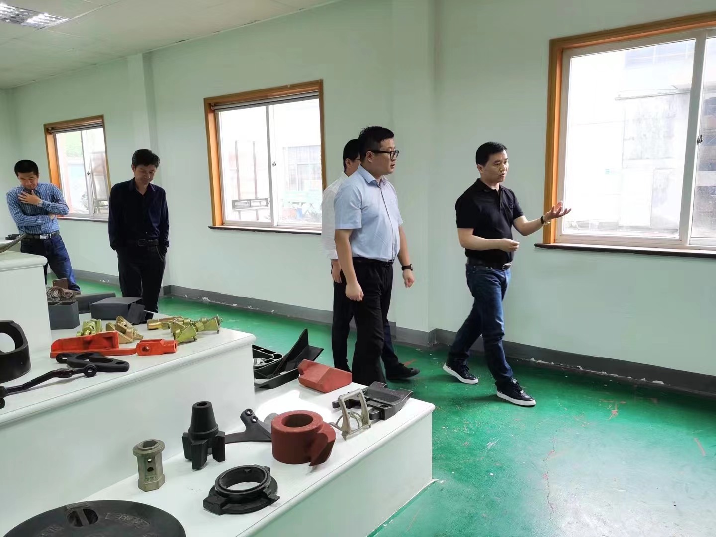 Peidong Wu, deputy head of Fenghua District, investigated Huawei Investment Casting Co., Ltd.