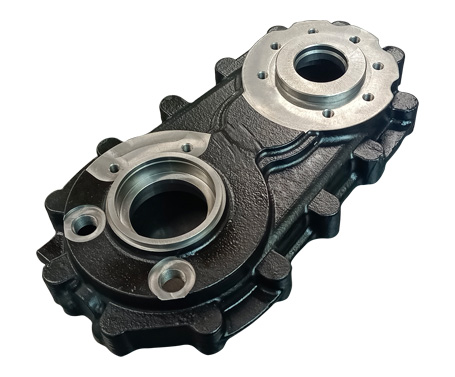 Transmissions casing of earthmoving machinery